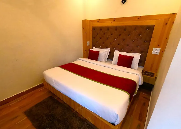 The Grand Palace Scenic Mountain View By Anvi Resort In Nainital