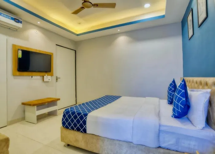 Hotel Saffron Inn Indore