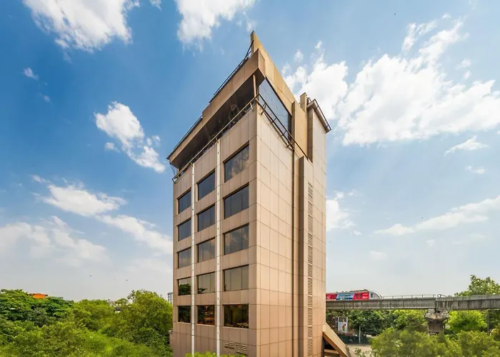 Hotel Peninsula Redpine Mumbai