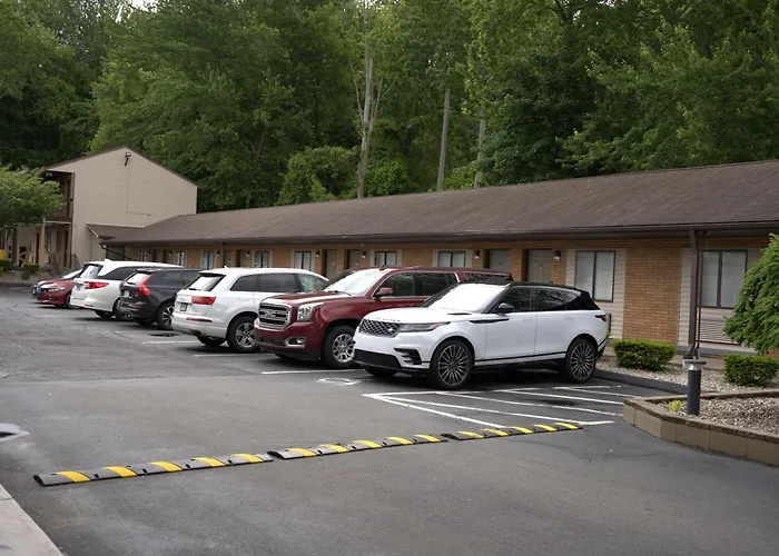 Carrier Motor Lodge Newington