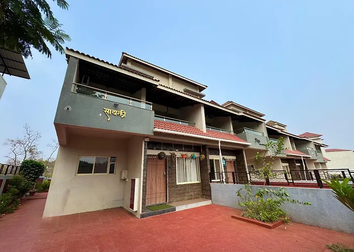 Hotel Sadhana Executive Dapoli