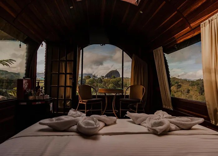 Glamping The Mountain Hotel Guatapé