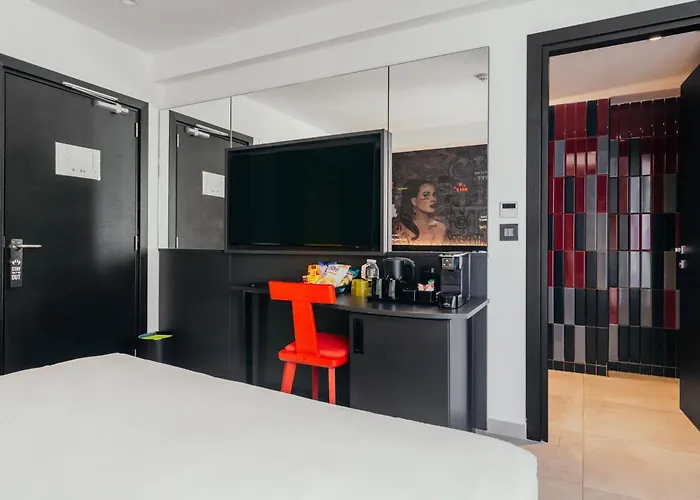 So City Hotel Adults Only San Ġiljan