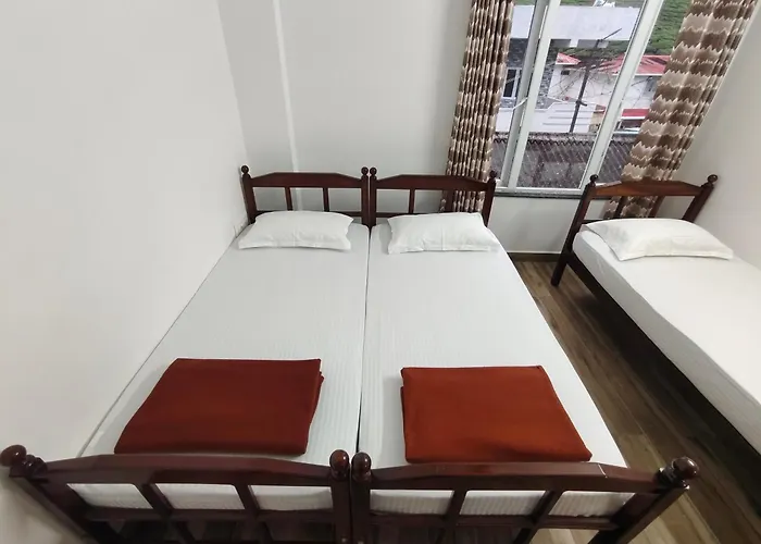 Hornbill Castle Bed & Breakfast Valparai