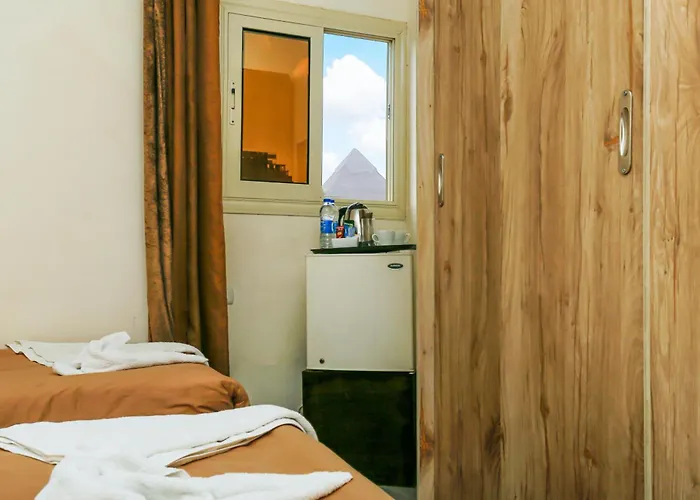 Nefertiti By Pyramids Hotel Cairo