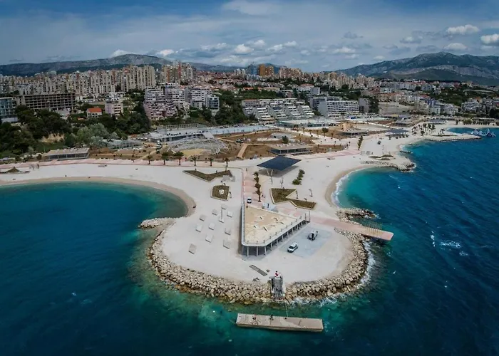 Apartments Znjan Split