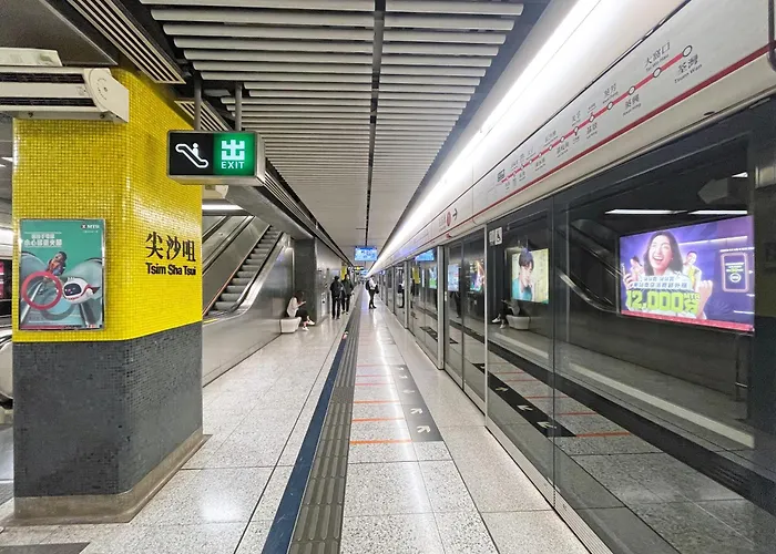 New Day Night Hostel Reception 24 Hour Block D Chungking Mansion Tsim Sha Tsui Kowloonn Hong Kong