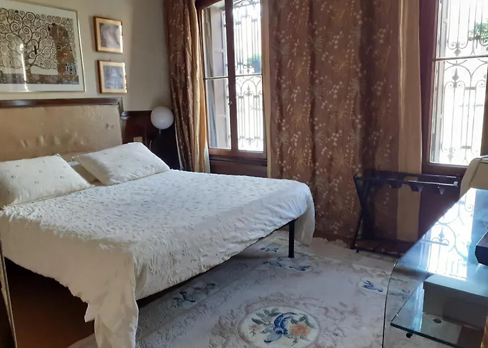Honeymoon Suite On Grand Canal Venice