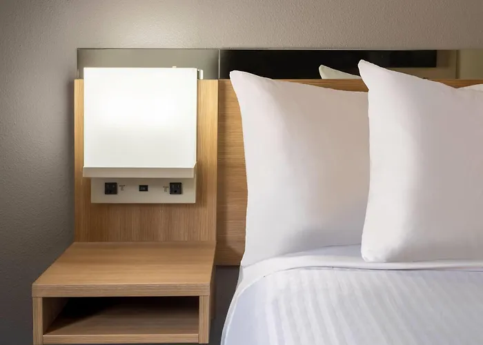 Microtel Inn & Suites By Wyndham Georgetown Lake