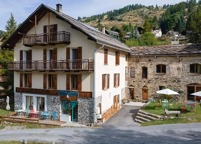 Auberge Les 1000 Cols, Anciennement Val D Azur Molines-en-Queyras