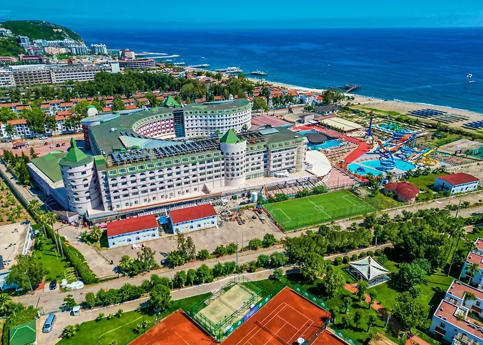 Grand Cortez Halal Family Hotel Konakli