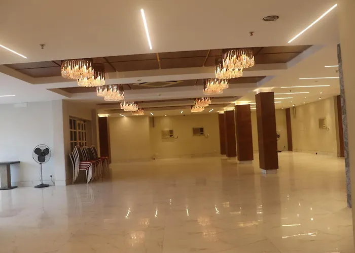 Shivangan Hotel And Banquet Kolkata