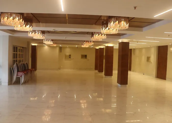 Shivangan Hotel And Banquet Kolkata