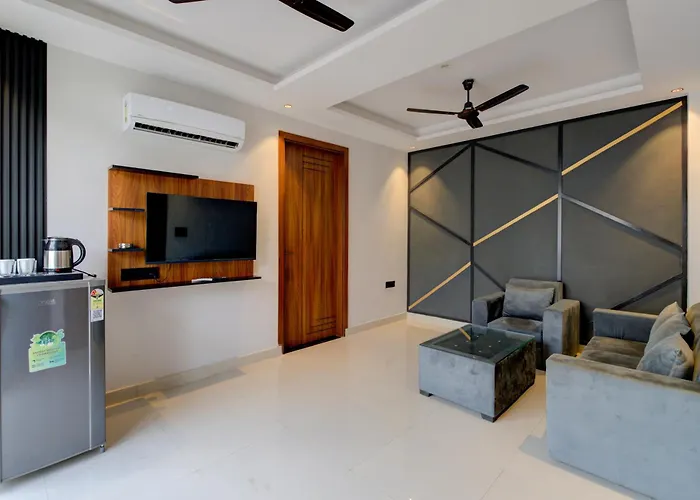 Aura Homes 1 Bhk Serviced Apartment Near Golf Course Road Gurgaon