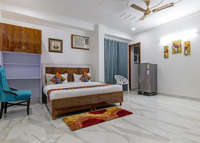 Hotel Manakamna Sector 39, Medicity Gurgaon