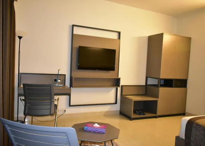 Spring Hill Hotel And Service Apartments Dakka