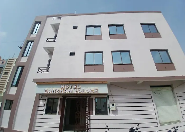 Hotel Darshan Palace - Near Dwarka Railway Station & Shree Dwarkadhish Temple