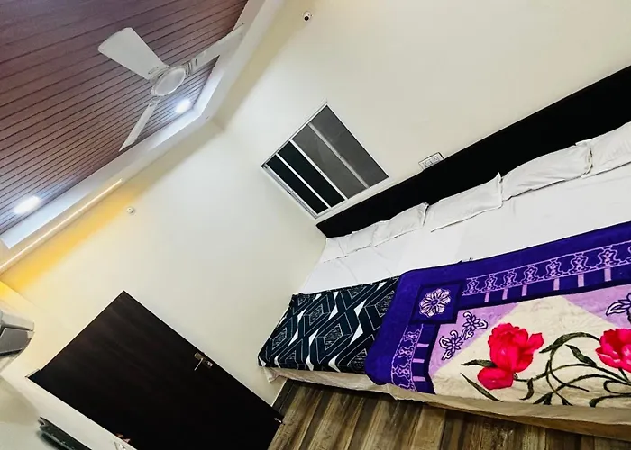 Hotel Shreenidhi Comfort Stay Ujjain