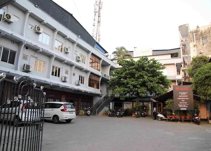 Kalyan Tourist Home Palakkad