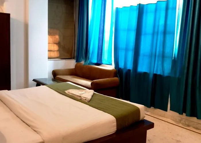 Hotel Grand Grace Plaza Near Igi Airport New Delhi