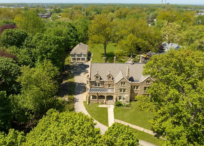 Willoughby House Inn