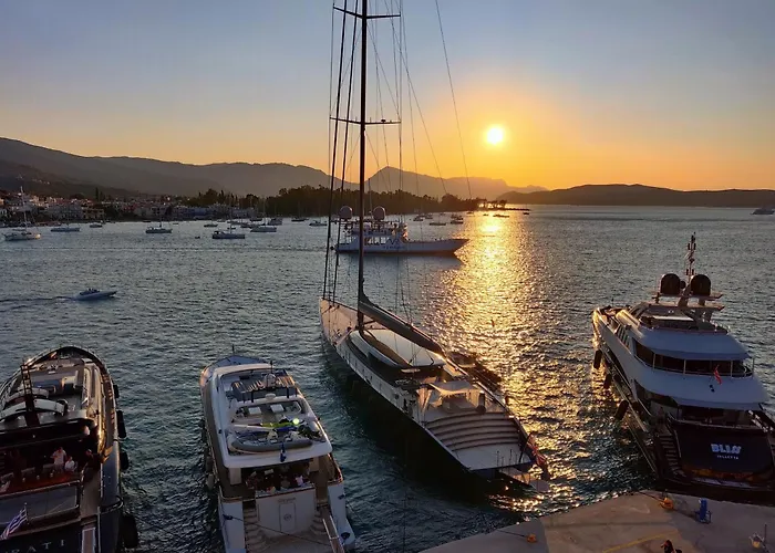 The Manessi City Boutique Hotel Poros Town