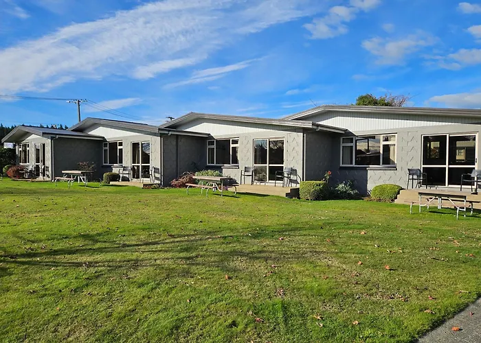 Lakeside Motel & Apartments Te Anau
