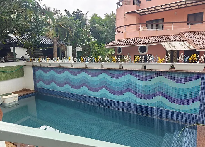 La Sunila Suites Baga By Wsi Arpora