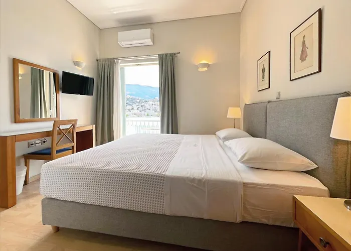 Hotel Saron Poros Town