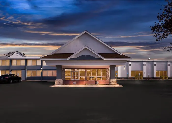 Suburban Studios Fort Dodge
