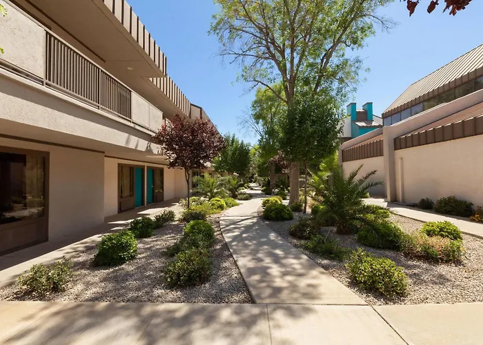 Hotel Ramada By Wyndham El Paso
