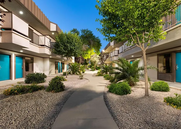 Hotel Ramada By Wyndham El Paso
