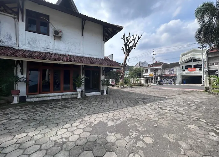 Hotel Limaran 1 Yogyakarta