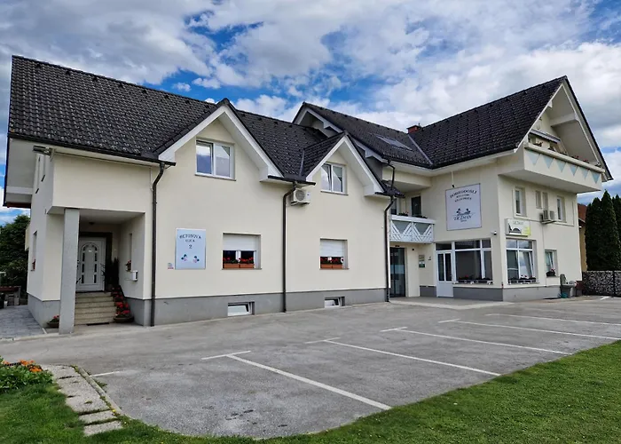 Dezman Apartments & Rooms Kranj
