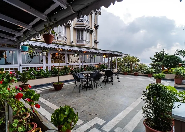Cedar Inn Darjeeling 