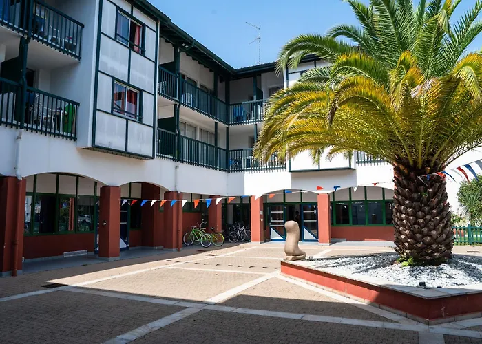 Hotel VVF Urrugne Saint-Jean-de-Luz Côte Basque