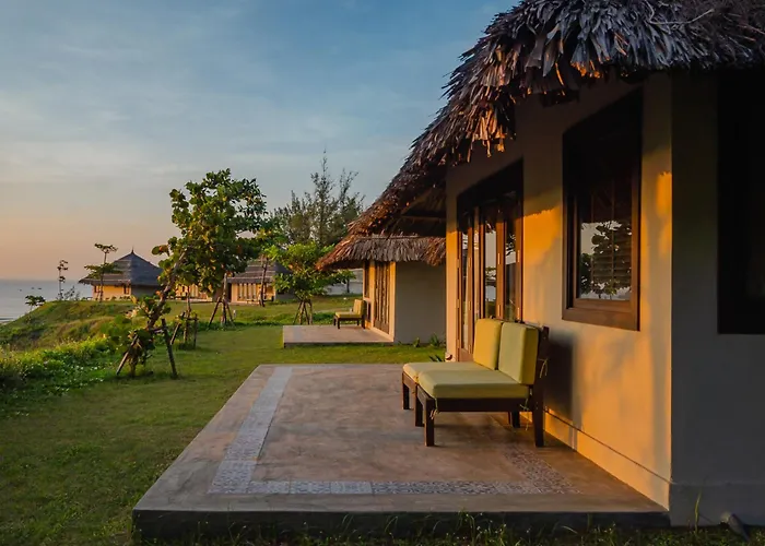 Crown Retreat Quy Nhon Resort