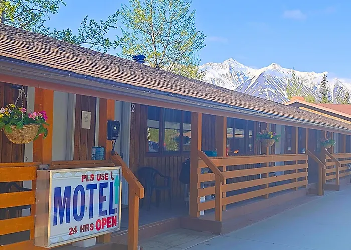 Cozy Corner Motel & Restaurant Haines Junction