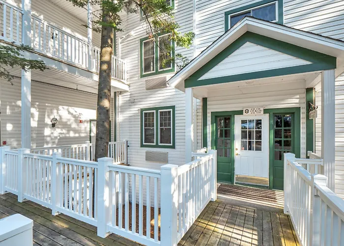 Lakeside Suites Elkhart Lake