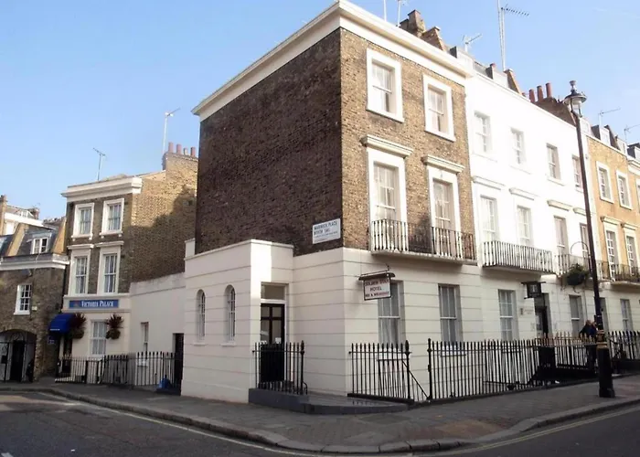 Golden Star Hotel London