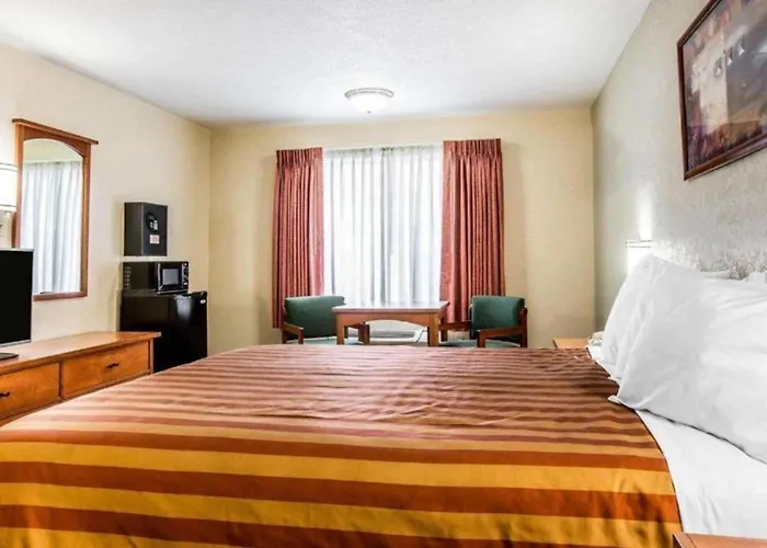 Golden Star Hotel London