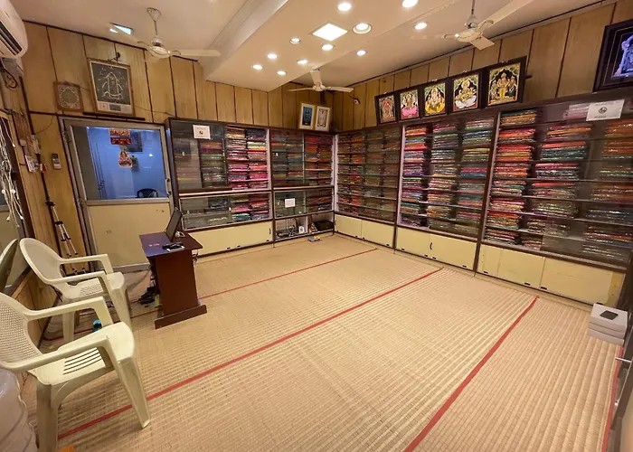 Akg Lodge Kanchipuram