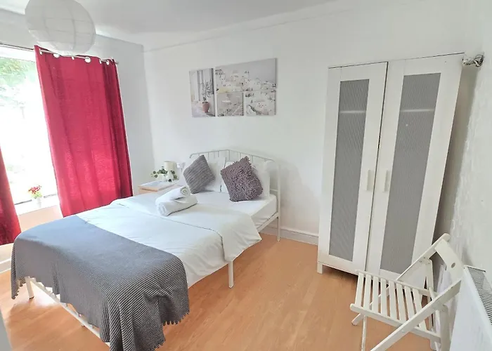 Canary Wharf Cottage London