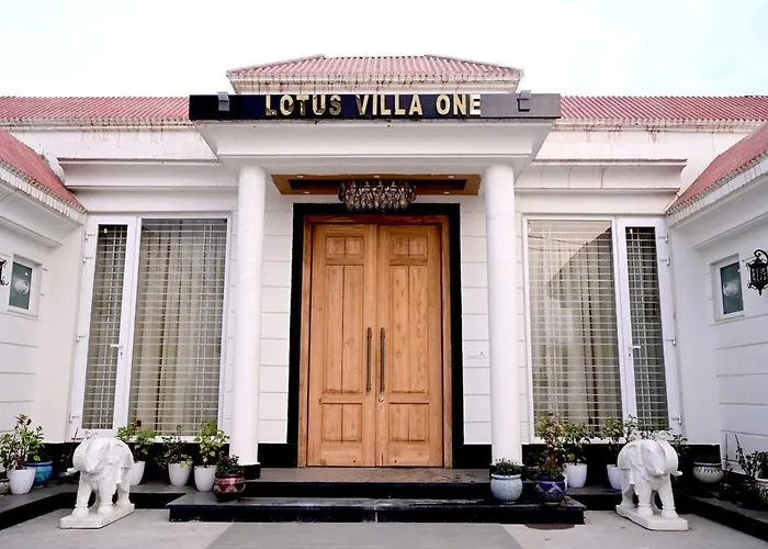Lotus Portico Club & Hotel Lucknow