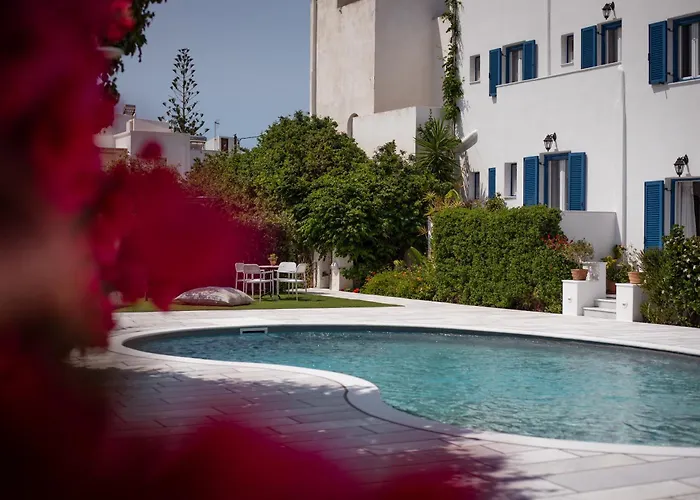 Ikaros Studios & Apartments Naxos City