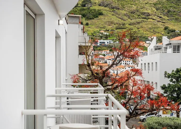 White Waters Hotel Machico 