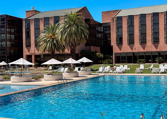 Sheraton Pilar Hotel & Convention Center