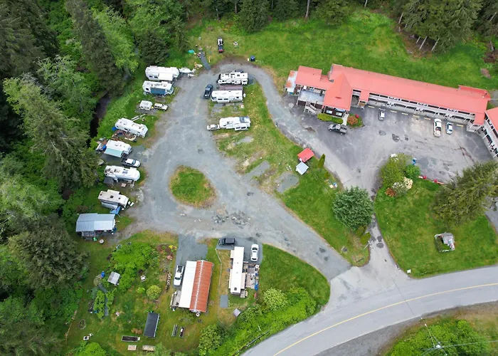 Pioneer Inn By The River Port Hardy