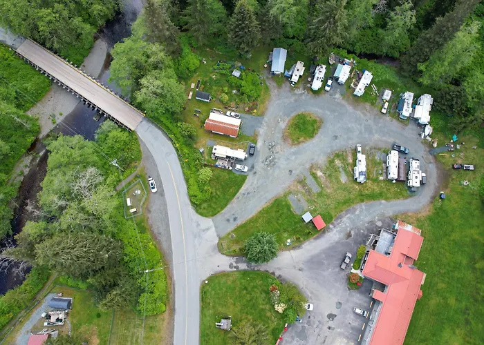 Pioneer Inn By The River Port Hardy