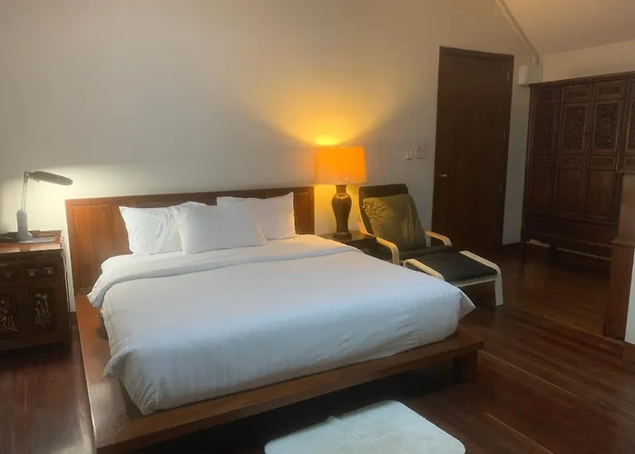Hotel Baan Tanwa - Mrt Ratchadapisek Exit 1 Or 2 Bangkok